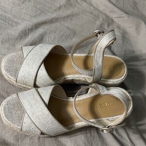 Tory Burch Women's Cream Espadrilles